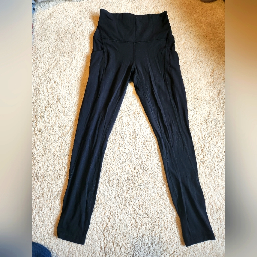 Lululemon Align 25" Legging with pockets Black Size 4